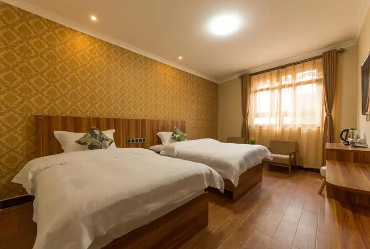 Шангри-Ла: Shangri-La Lamtin Youth Hostel