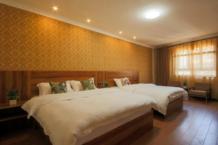 Шангри-Ла: Shangri-La Lamtin Youth Hostel