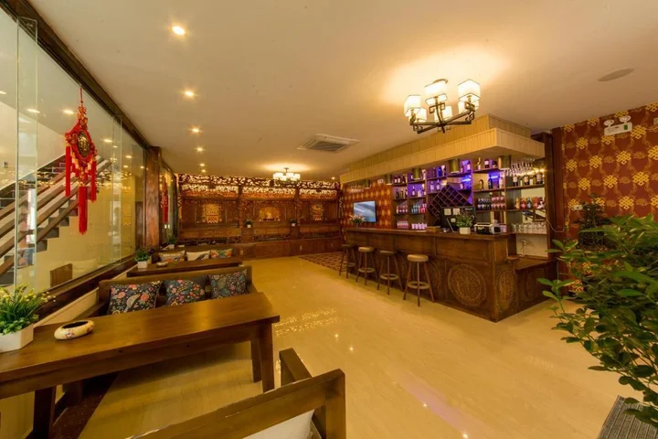 Шангри-Ла: Shangri-La Lamtin Youth Hostel