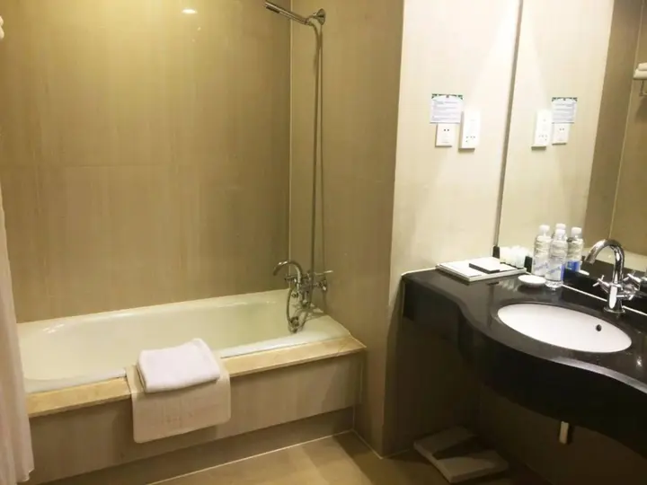 Шанхай: Highton Hotel Shanghai