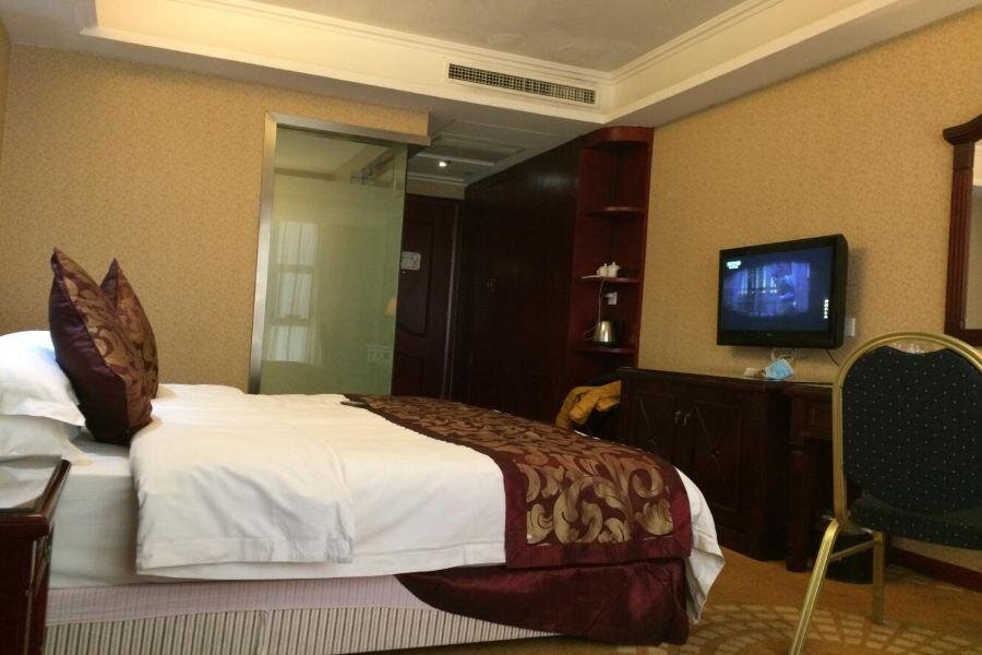 Vienna Hotel Zhenjiang Railway Station — фото 2