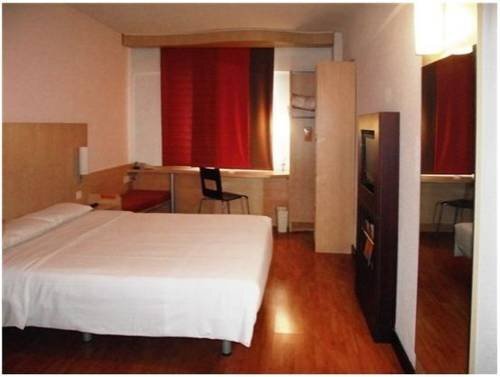 Сичан: Ibis Xichang Hangtian