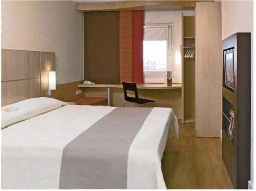 Сичан: Ibis Xichang Hangtian