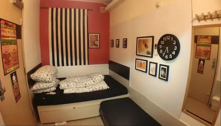 Гонконг: Micro Hotel