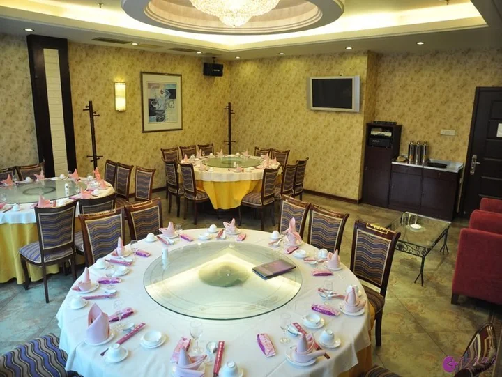 Циндао: Qingdao Lilac Hotel