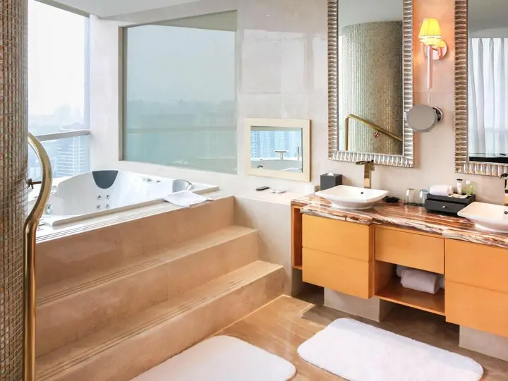 Линьи: Pullman Linyi Lushang