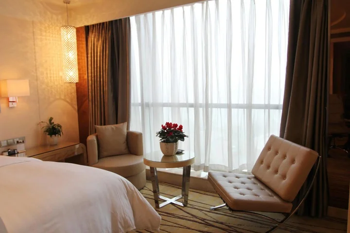 Линьи: Pullman Linyi Lushang