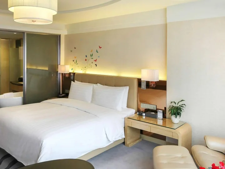 Линьи: Pullman Linyi Lushang