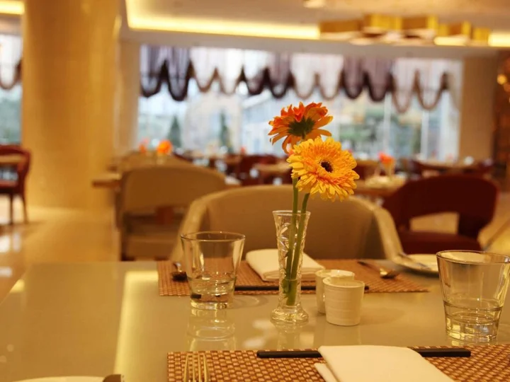 Линьи: Pullman Linyi Lushang