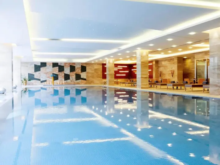 Линьи: Pullman Linyi Lushang