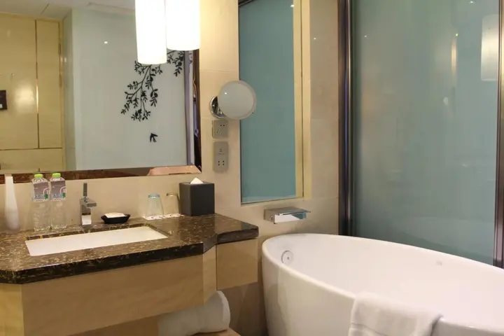 Линьи: Pullman Linyi Lushang