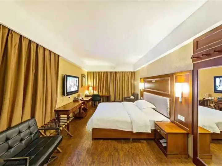 Чунцин: ibis Chongqing Ranjiaba