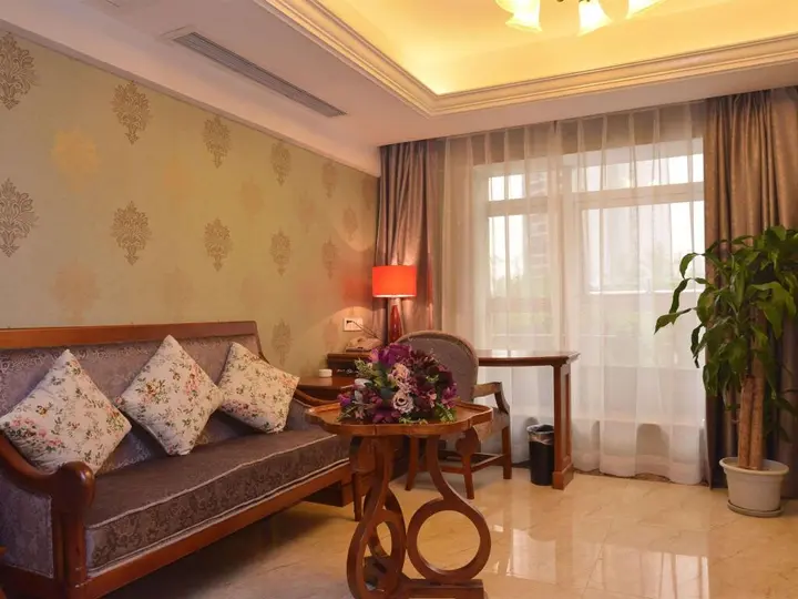 Чунцин: ibis Chongqing Ranjiaba