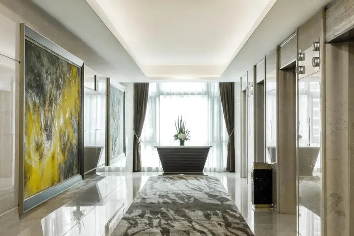 Гуанчжоу: Vanburgh Hotel