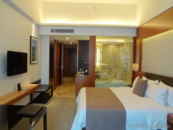 Гуанчжоу: Vanburgh Hotel