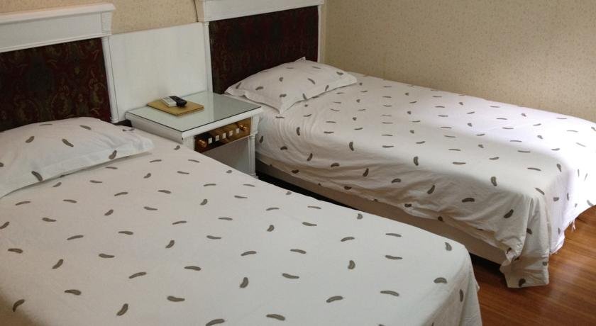 Шанхай: Shanghai Funing Hotel