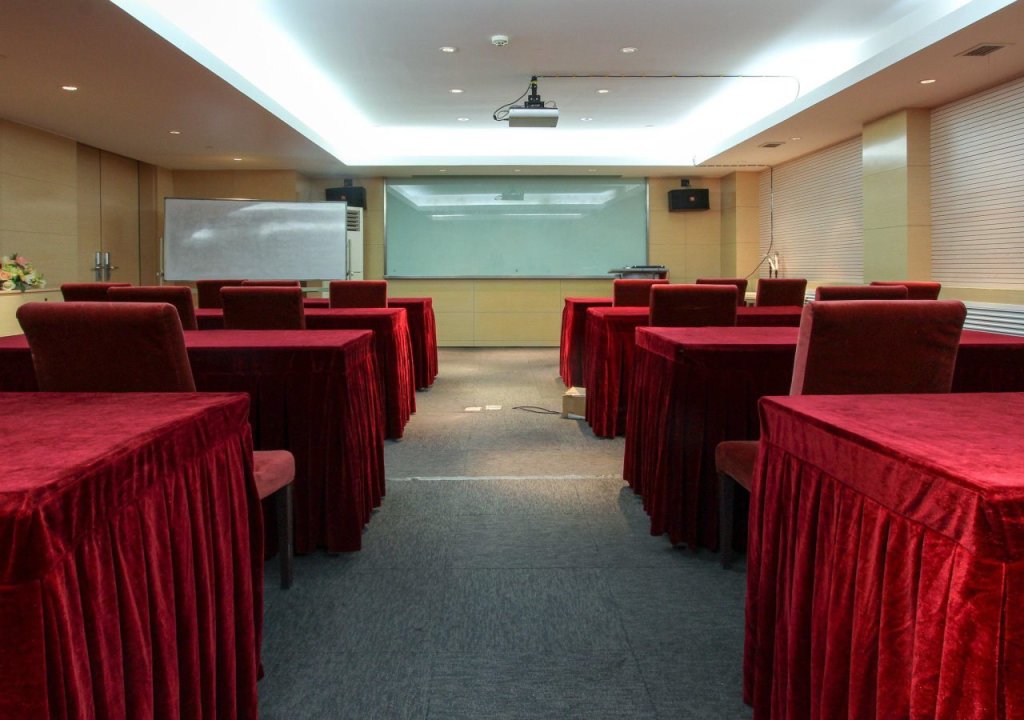 Пекин: Beijing Saga Hotel