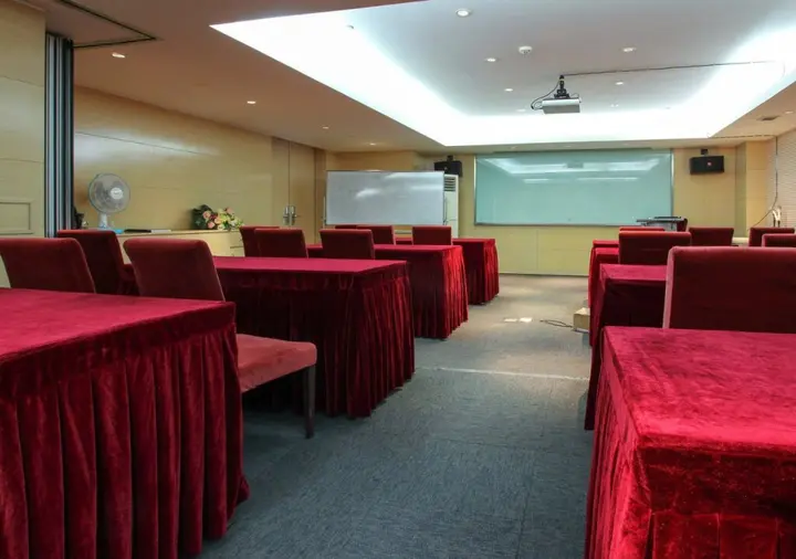 Пекин: Beijing Saga Hotel
