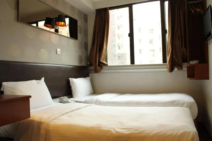 Гонконг: Lander Hotel Prince Edward