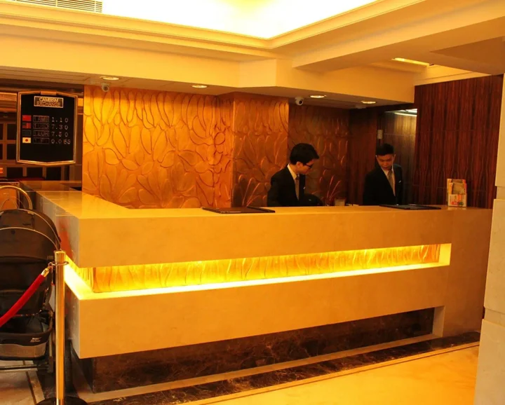 Гонконг: Lander Hotel Prince Edward