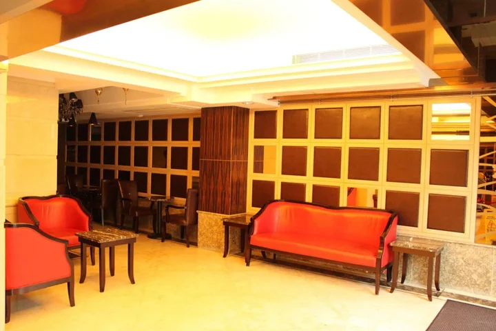 Гонконг: Lander Hotel Prince Edward