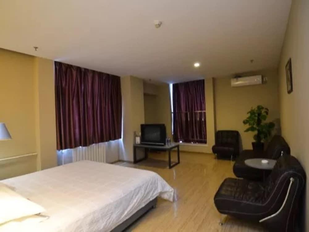 Лоян: Luoyang Aviation E-Home Inn