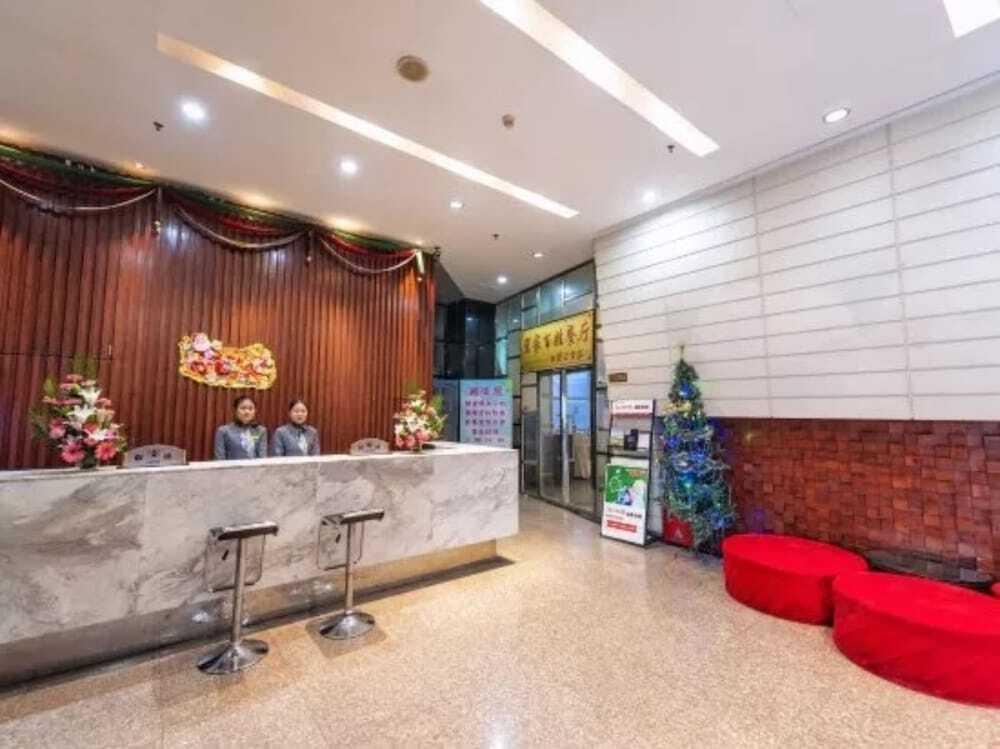 Лоян: Luoyang Aviation E-Home Inn