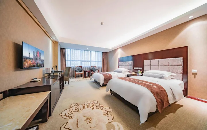 Лоян: Luoyang Aviation Hotel