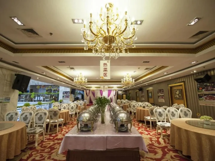 Лоян: Luoyang Aviation Hotel