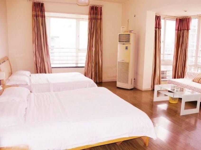 Чунцин: Chongqing Justom Family-style Service  Apartment (Jiefangbei Chengshixinrui  Branch)