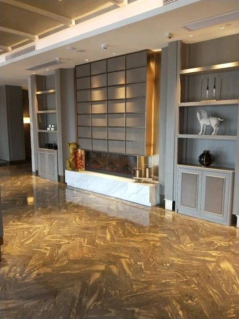 Иу: Byland Star Hotel