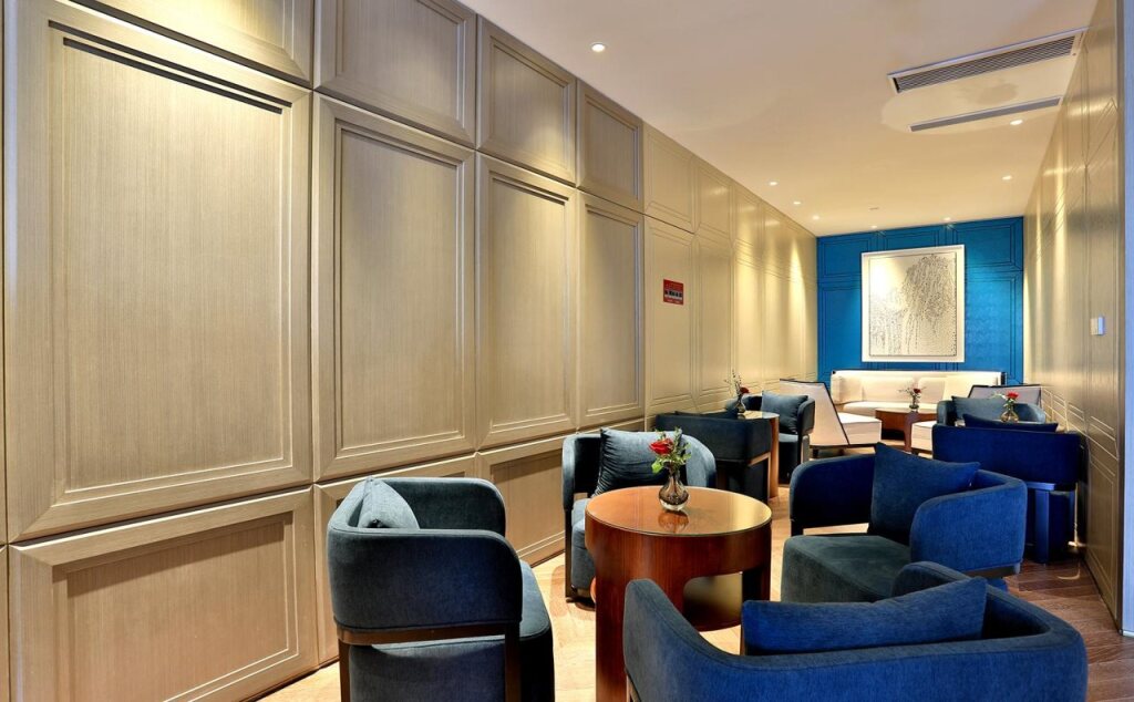 Иу: Byland Star Hotel