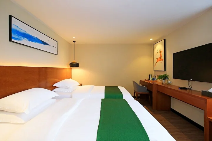 Гуйлинь: Immersing Hotel Guihu Branch