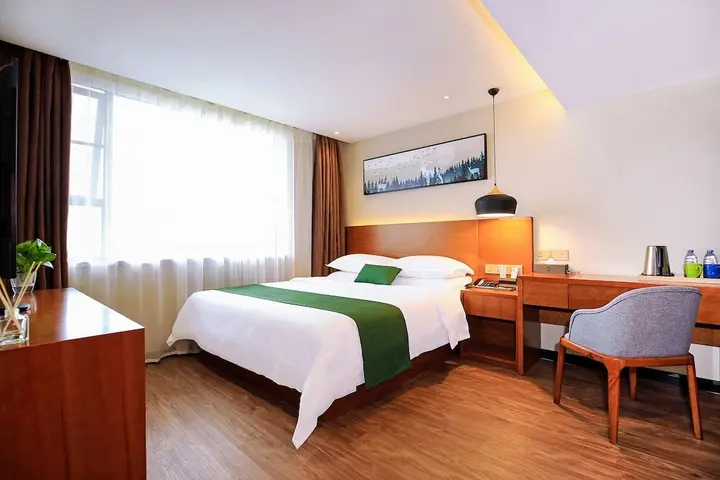 Гуйлинь: Immersing Hotel Guihu Branch