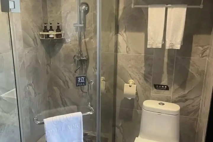 Гуйлинь: Immersing Hotel Guihu Branch