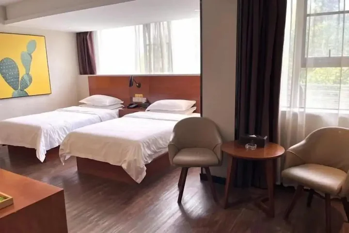 Гуйлинь: Immersing Hotel Guihu Branch