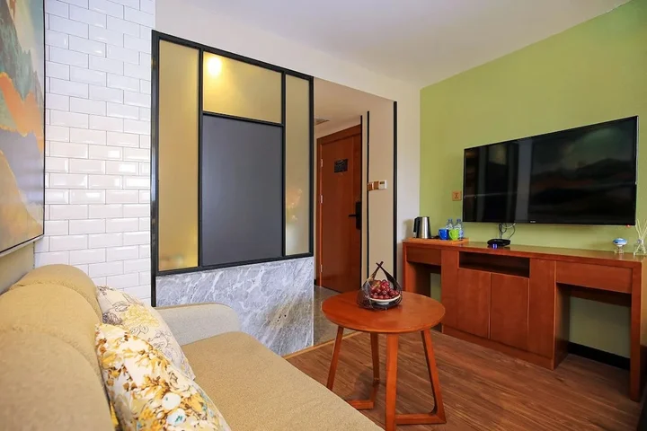 Гуйлинь: Immersing Hotel Guihu Branch
