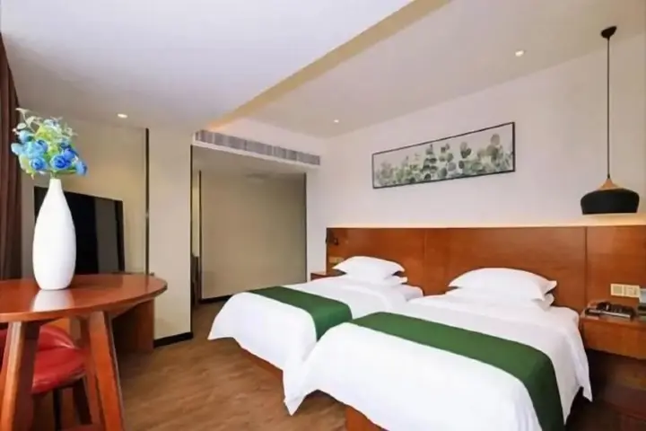 Гуйлинь: Immersing Hotel Guihu Branch