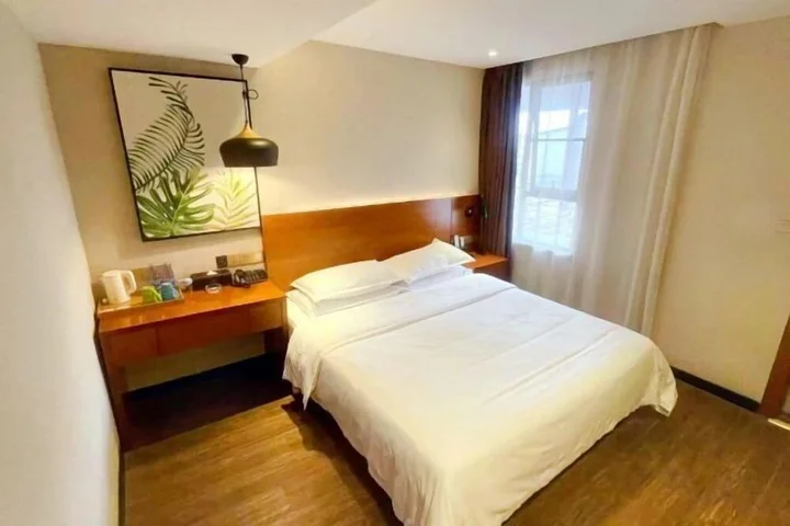 Гуйлинь: Immersing Hotel Guihu Branch