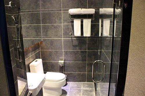 Чунцин: FX Hotel Chongqing Technology and Business University