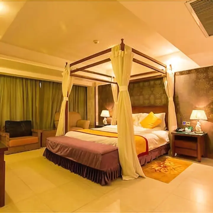 Чжэнчжоу: Source Hotel