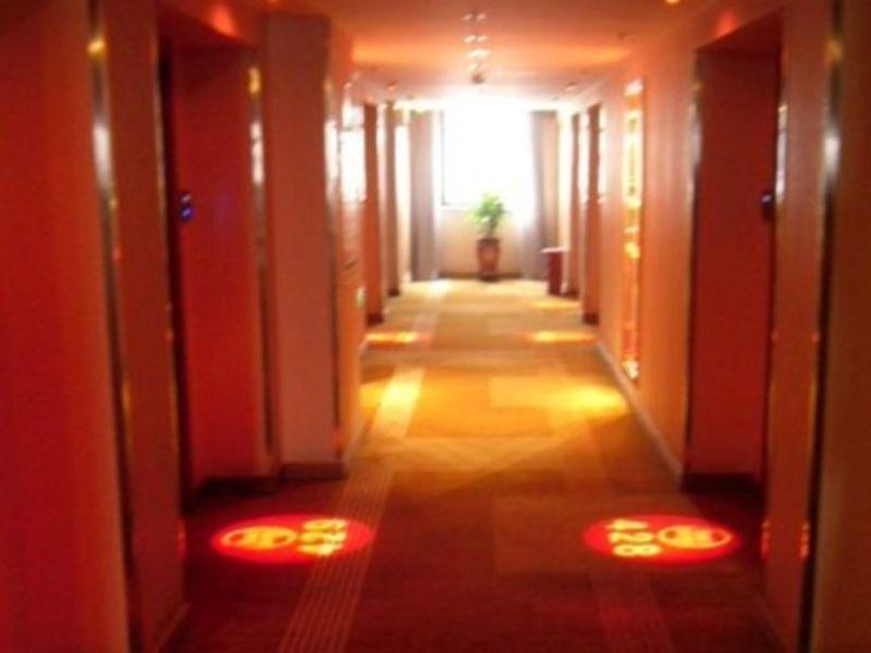Чжэнчжоу: Source Hotel