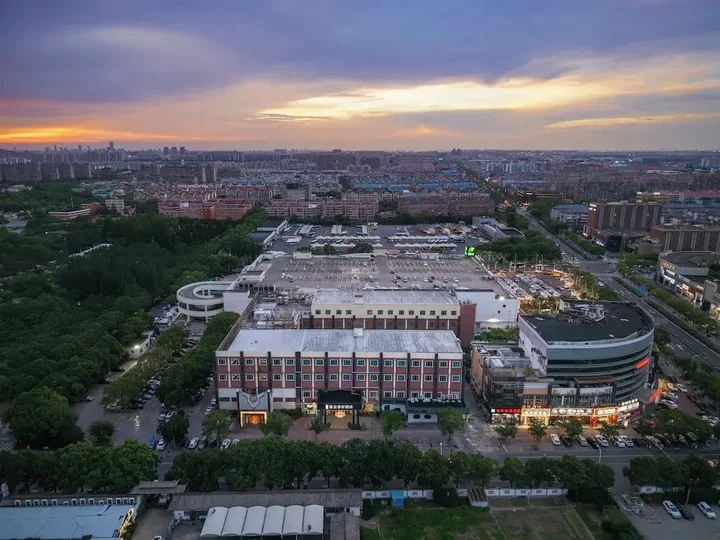 Шанхай: Shanghai Rezen Select Hotel