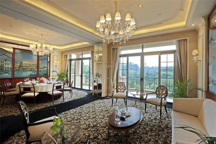 Пекин: Chateau Star River