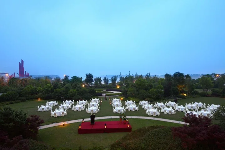 Нанкин: Hilton Nanjing Riverside