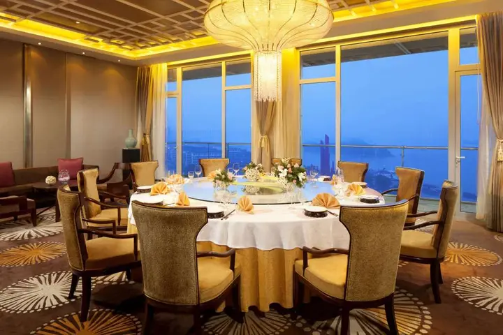 Нанкин: Hilton Nanjing Riverside
