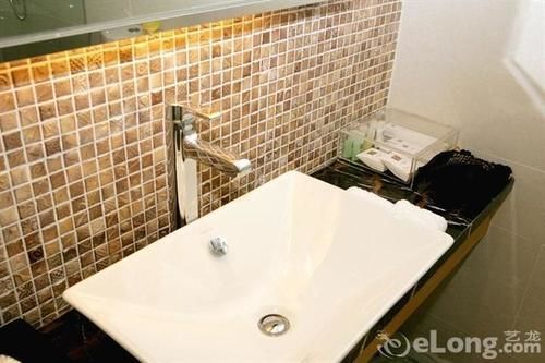 Наньтун: Rosedale Hotel & Suites Nantong