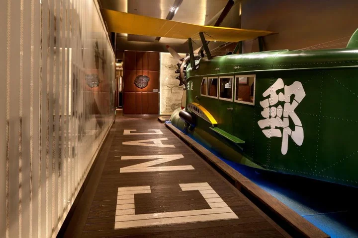 Шанхай: The Peninsula Shanghai