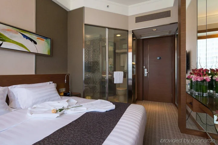 Гонконг: Rosedale Hotel Kowloon
