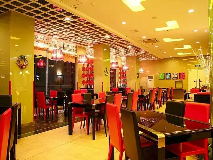 Ухань: Yangtze River TOMOLO Hotel (Wuzhan Branch)